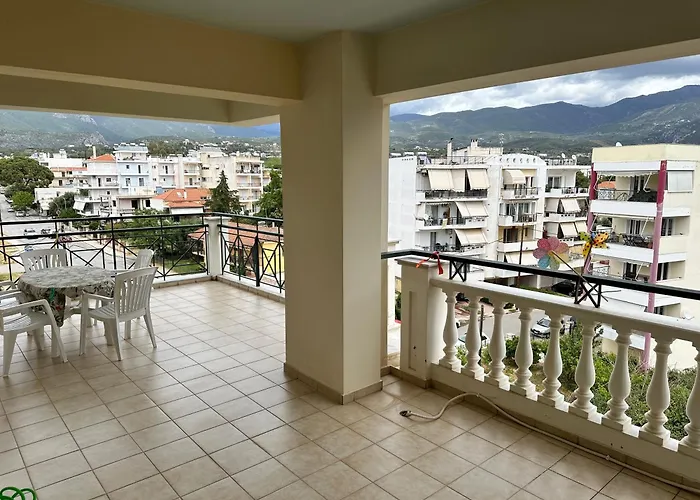 Beautiful Apartment Near The Beach